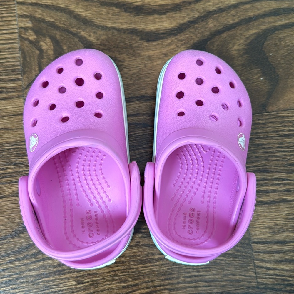 Crocs kids size 6